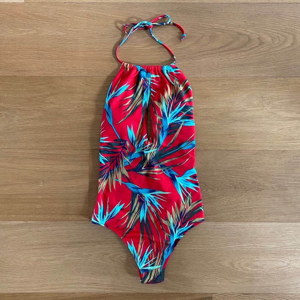 PINK Victoria’s Secret Women’s One Piece Swimsuit